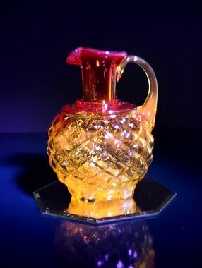🔥GLOWS 🔥 Vntg Kanawha Amberina Art Glass Jug Vase